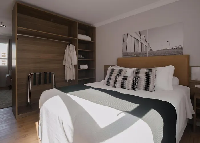 Acores Premium- 5 Minutos Do Moinhos De VentoHotel Porto Alegre